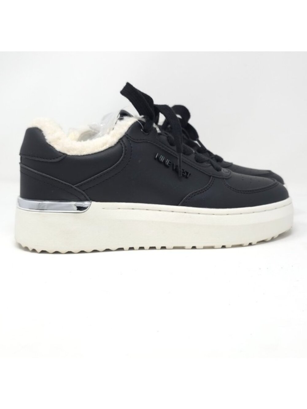 Nine West Black Platform Sneakers with Cream Lined Collar 7M - Picture 3 of 11
